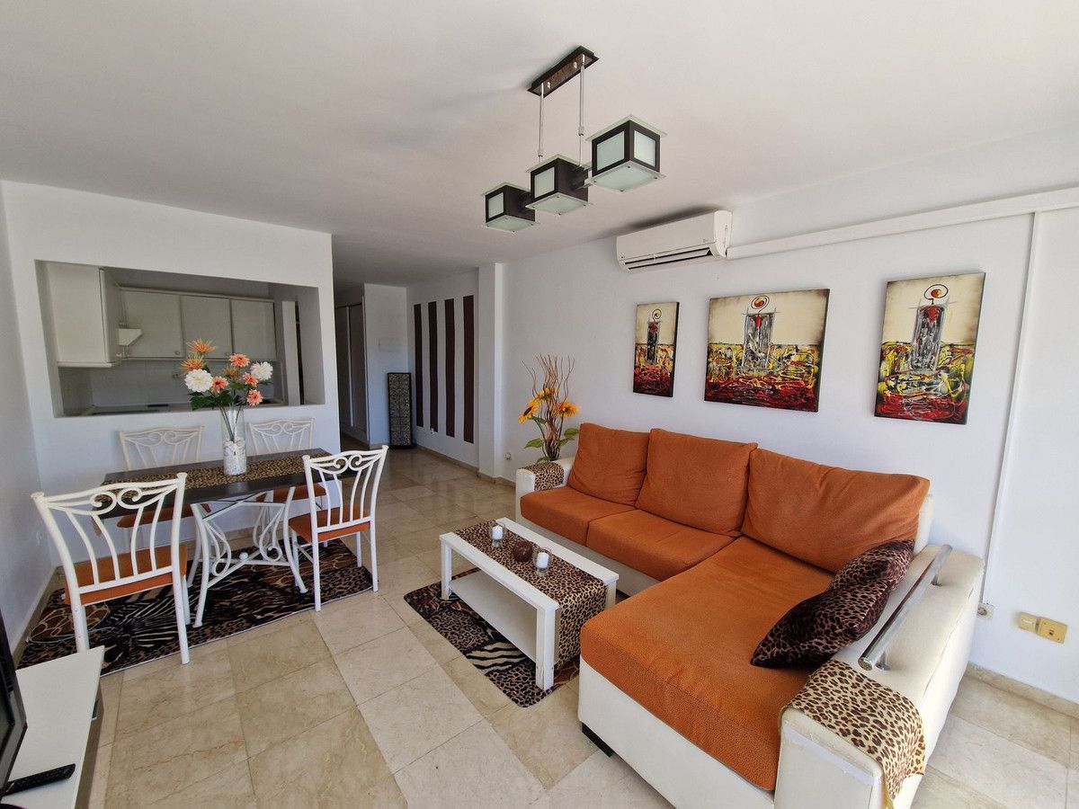 Wohnung in mittlerer Etage in Nueva Andalucía, Nueva Andalucía, 7/12