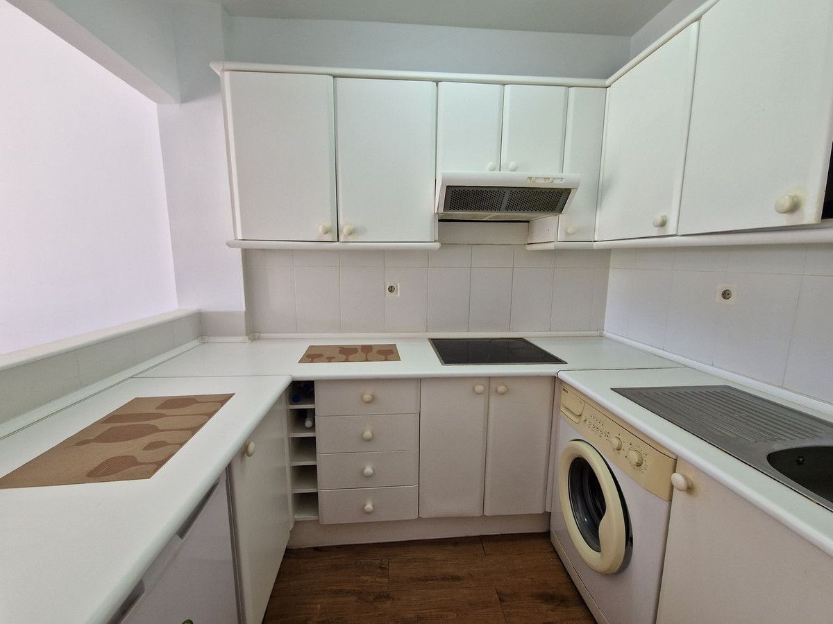 Wohnung in mittlerer Etage in Nueva Andalucía, Nueva Andalucía, 9/12