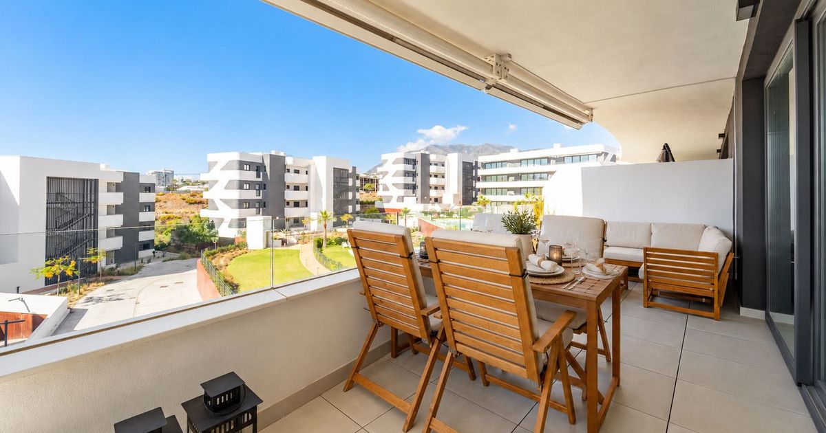 Apartamento en planta media en Fuengirola, Fuengirola, 12/12