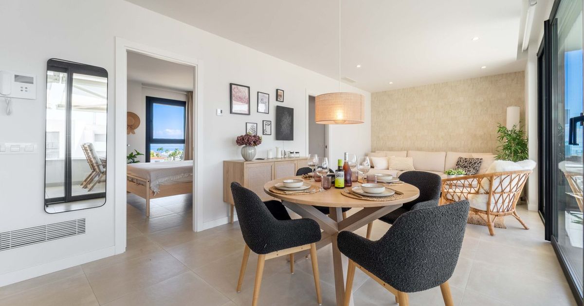 Apartamento en planta media en Fuengirola, Fuengirola, 7/12