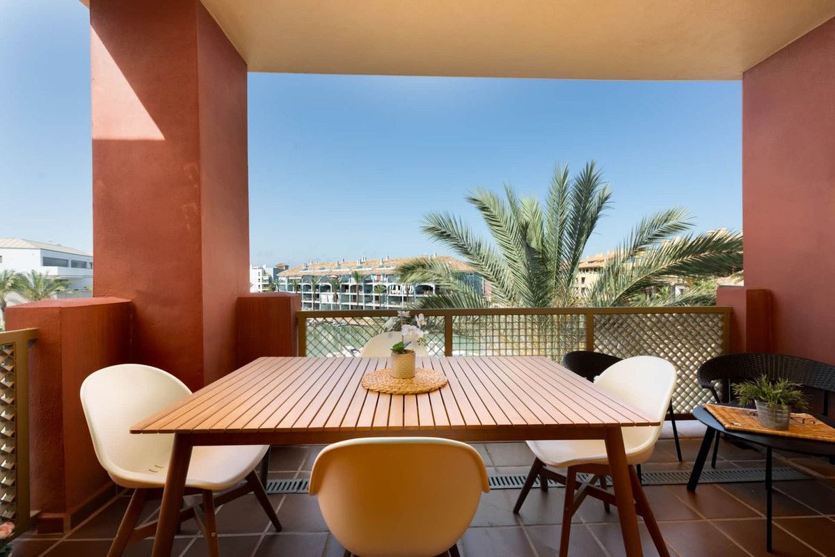Lägenhet på mellanvåning i Sotogrande Marina, Sotogrande Marina, 1/12
