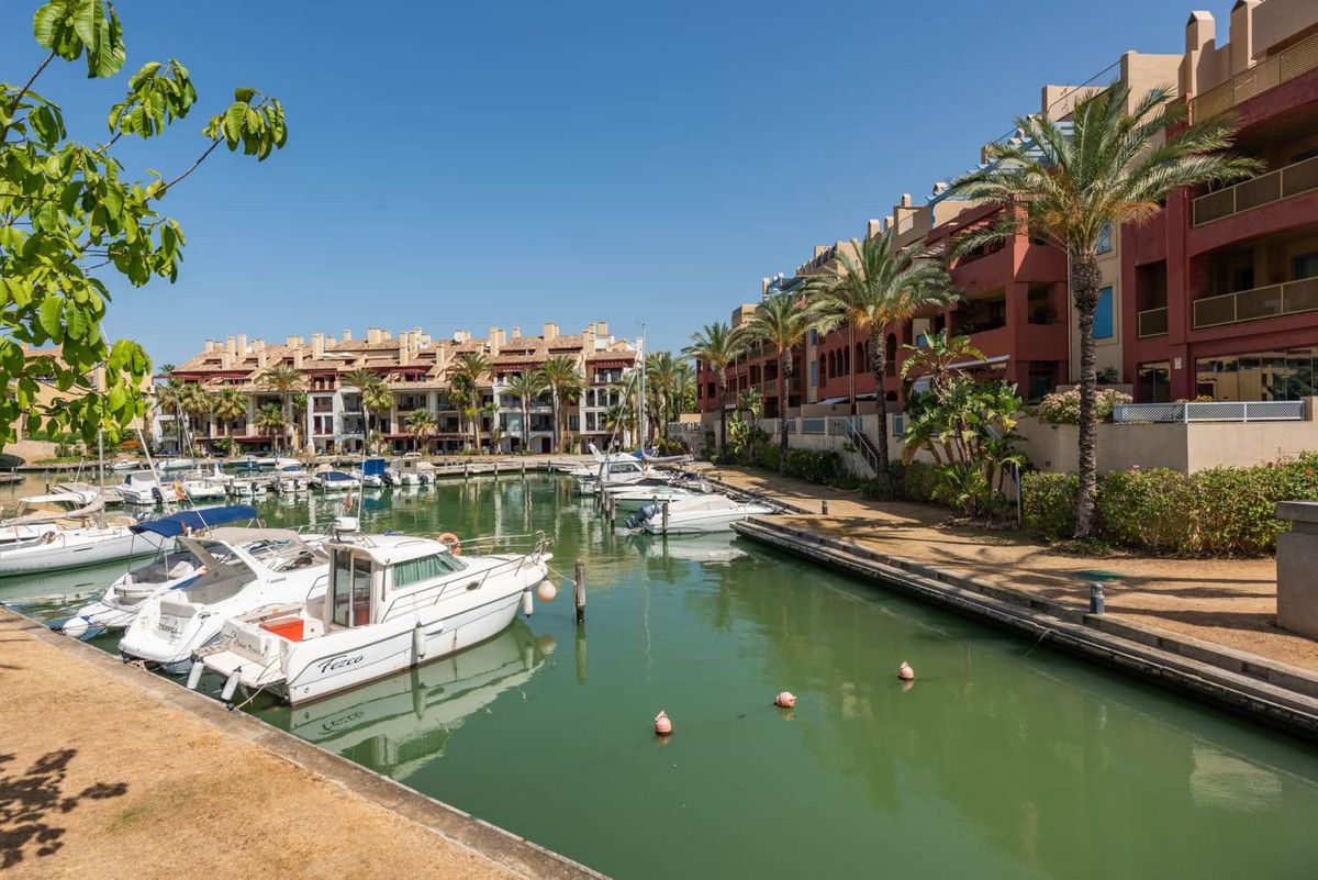 Lägenhet på mellanvåning i Sotogrande Marina, Sotogrande Marina, 2/12