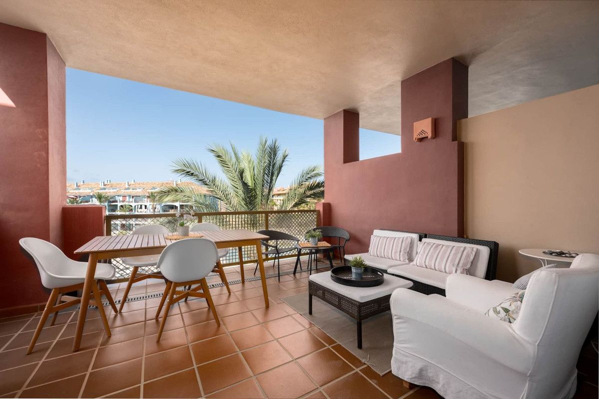 Lägenhet på mellanvåning i Sotogrande Marina, Sotogrande Marina, 4/12