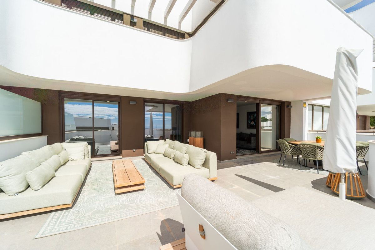 Apartament na środkowym piętrze w Estepona, Estepona, 1/12