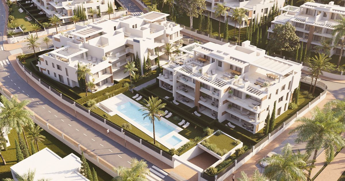 Penthouse in Estepona, New Golden Mile, Estepona, 2/12