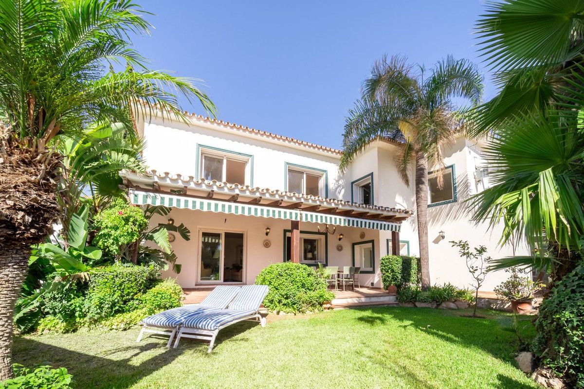 Detached Villa in Marbesa, Marbesa, 1/12
