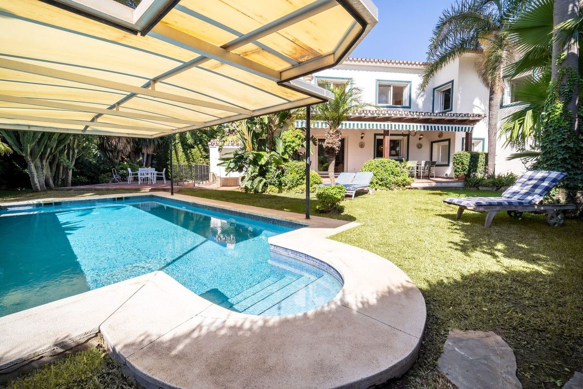 Detached Villa in Marbesa, Marbesa, 4/12