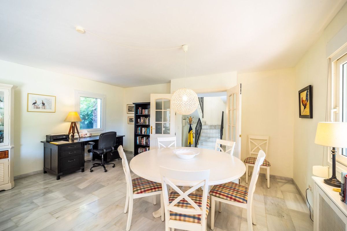Detached Villa in Marbesa, Marbesa, 8/12
