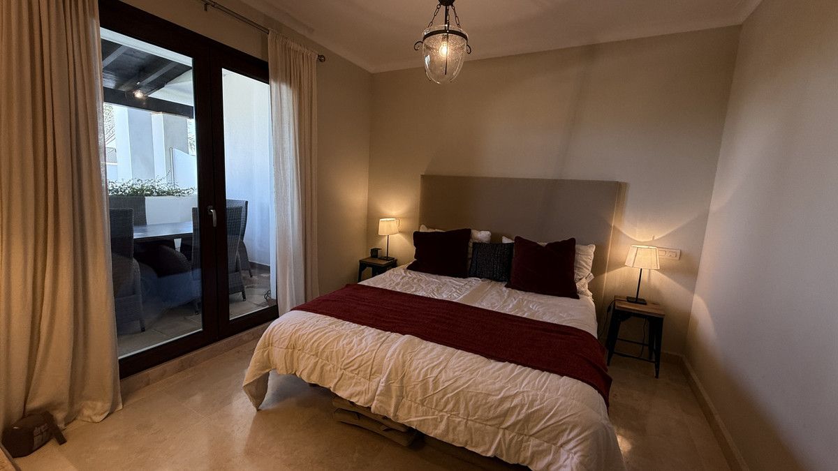 Appartement op de middelste verdieping in Casares, Casares, 11/12