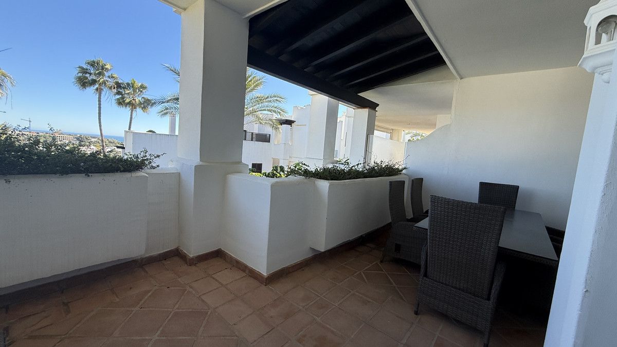 Appartement op de middelste verdieping in Casares, Casares, 3/12