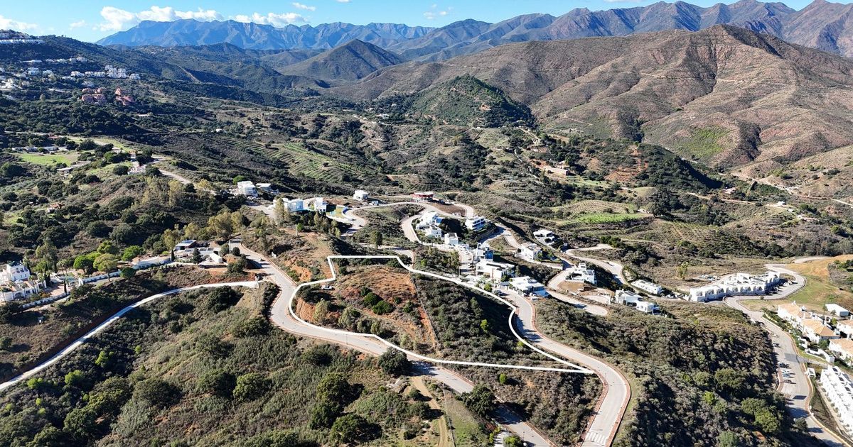 Участок под жилую застройку в La Cala Golf, La Cala Golf, 2/5