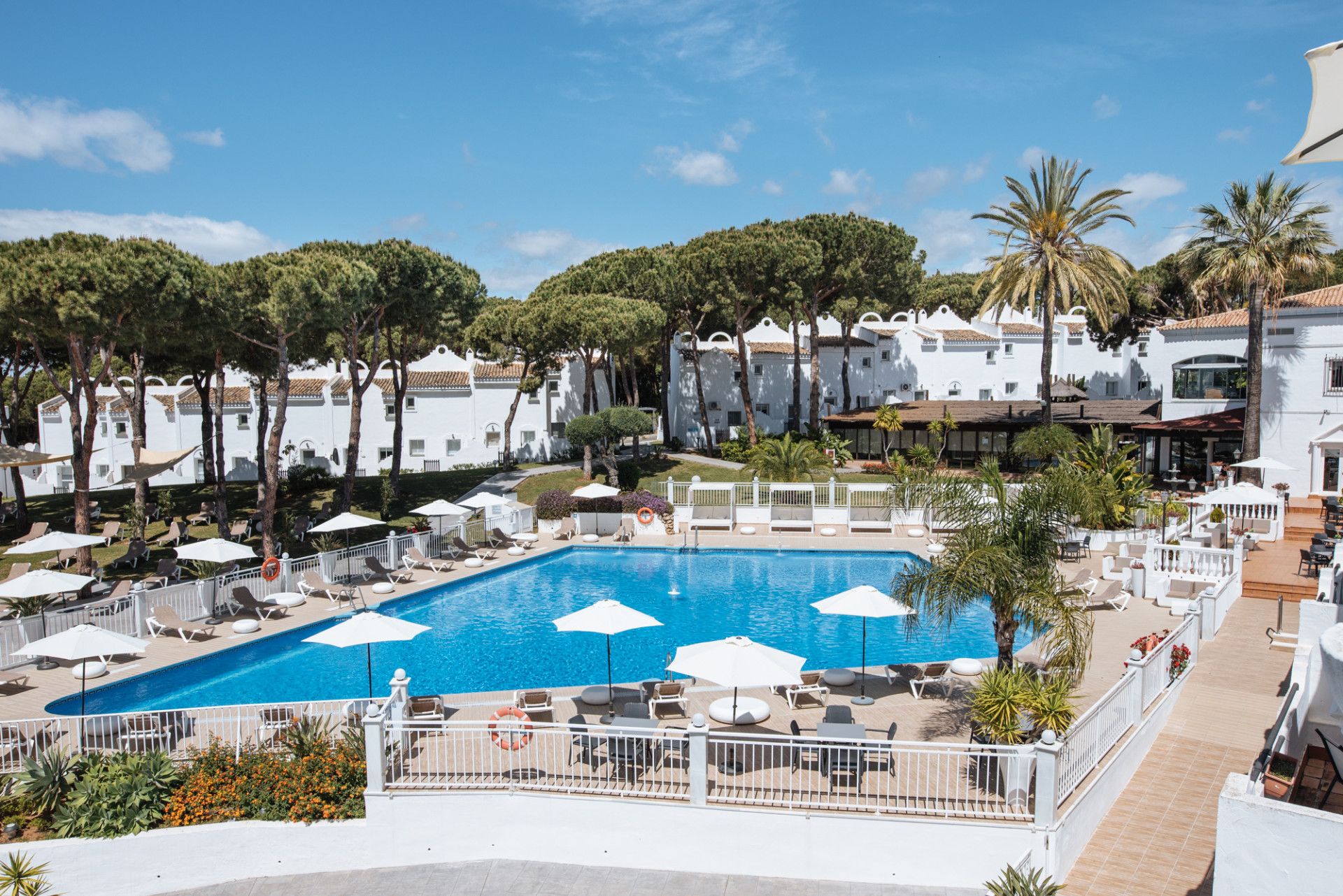 Town House w Marbella East, Cabopino, Marbella East, 1/12