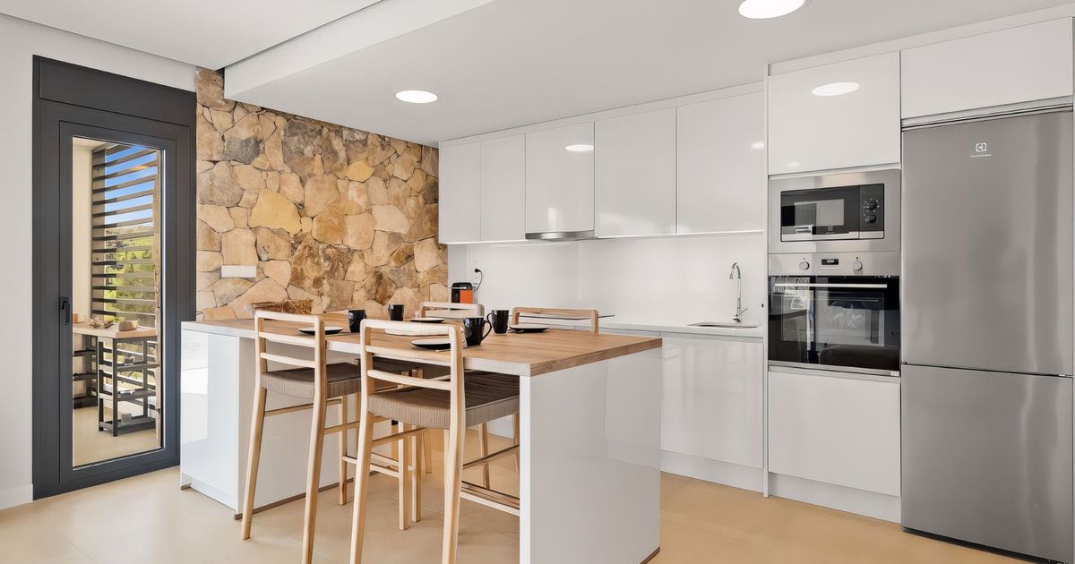 Wohnung in der mittleren Etage in Selwo, Selwo, 7/12
