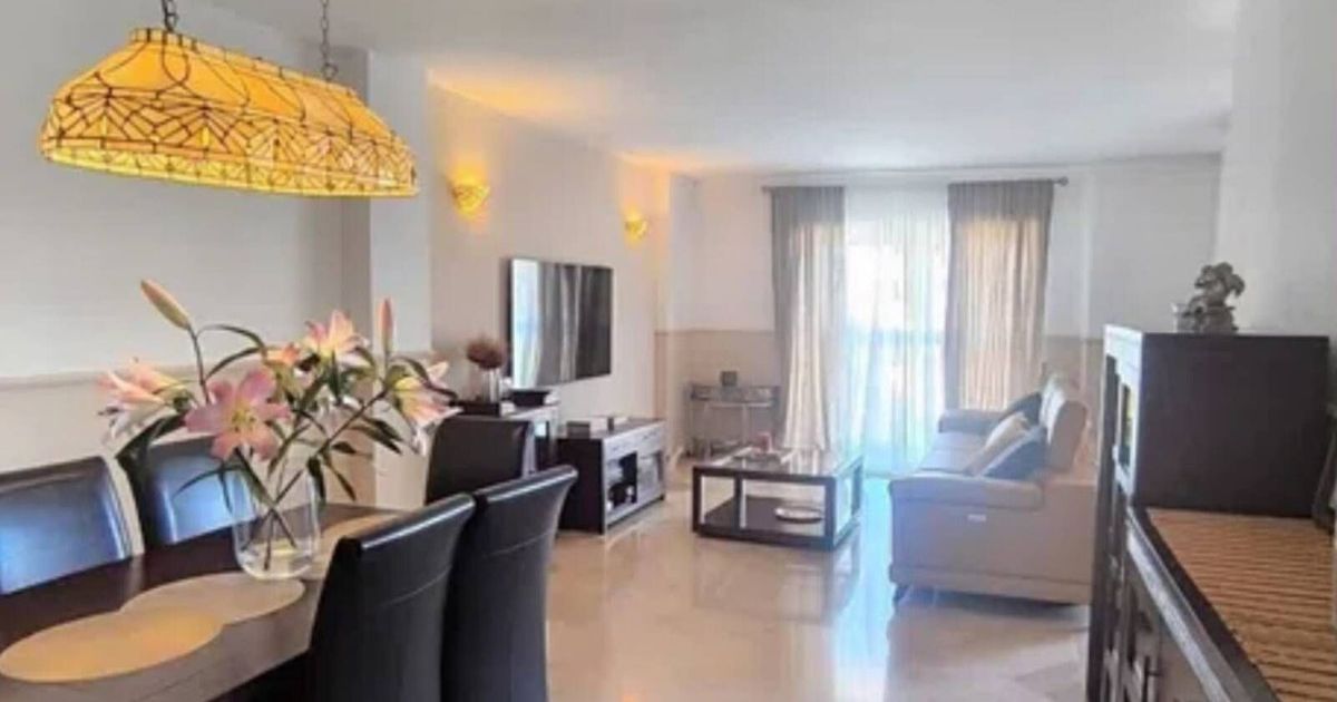 Middenverdieping appartement in Calahonda, Calahonda, 2/12