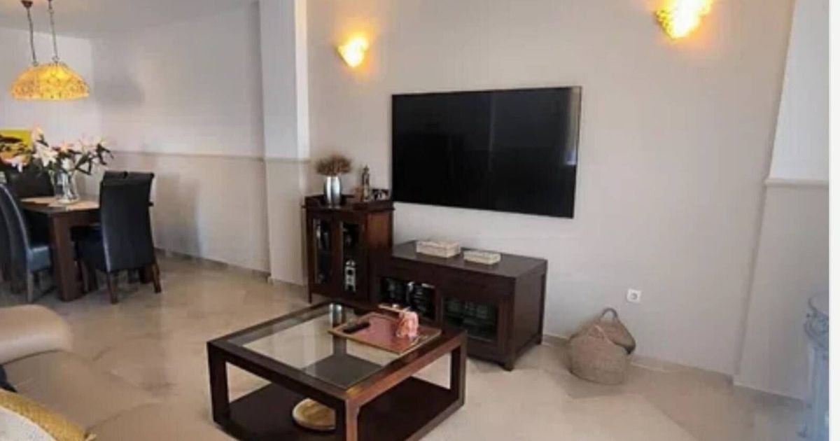 Middenverdieping appartement in Calahonda, Calahonda, 9/12