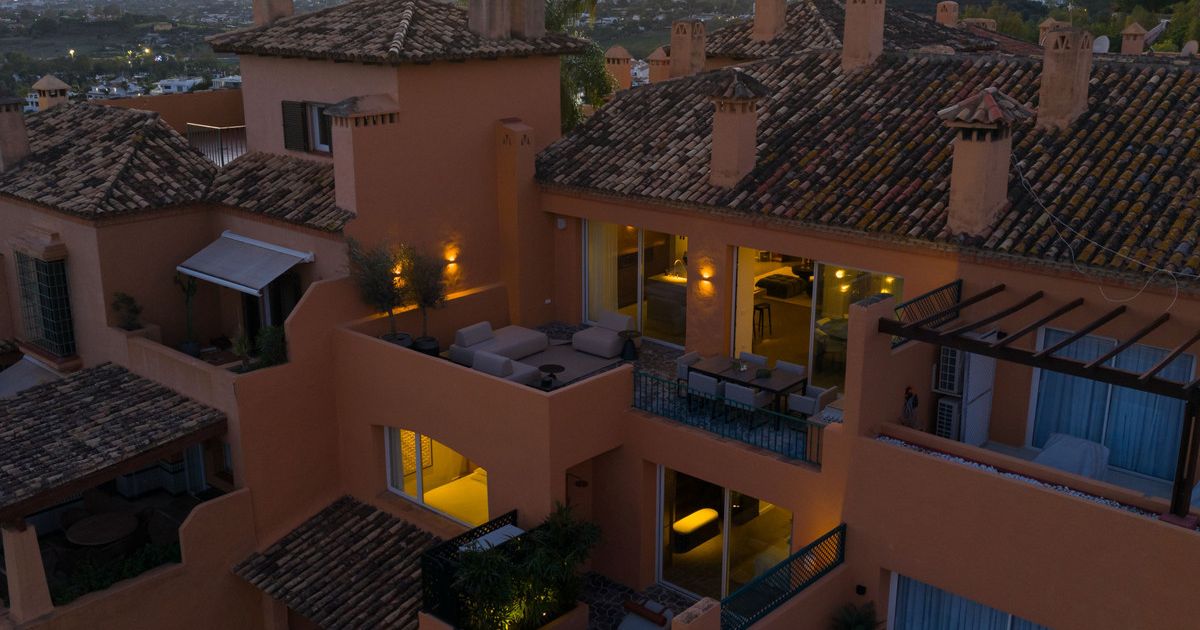 Takvåning i etage i Nueva Andalucía, Nueva Andalucía, 1/12