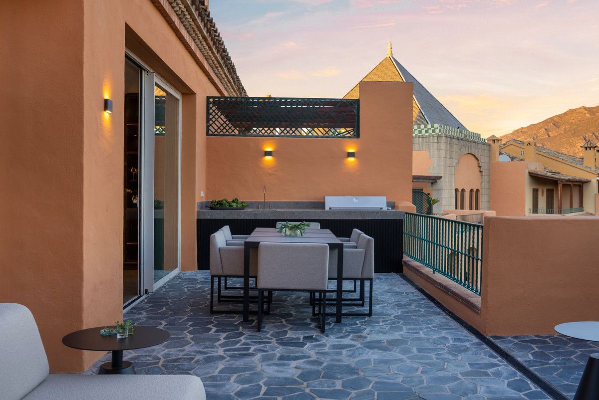 Takvåning i etage i Nueva Andalucía, Nueva Andalucía, 12/12