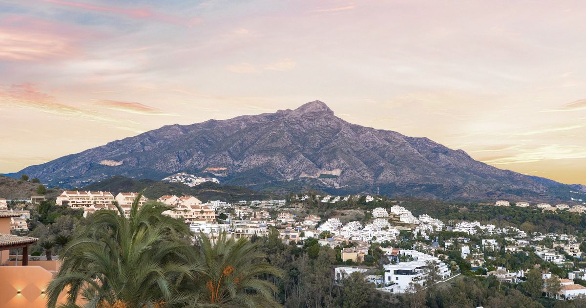 Takvåning i etage i Nueva Andalucía, Nueva Andalucía, 9/12