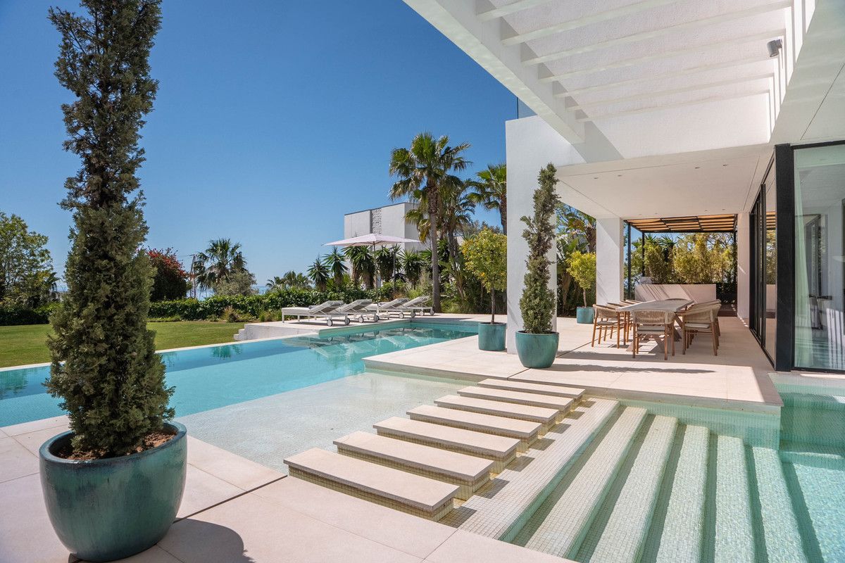 Villa independiente en Estepona, Estepona, 4/12