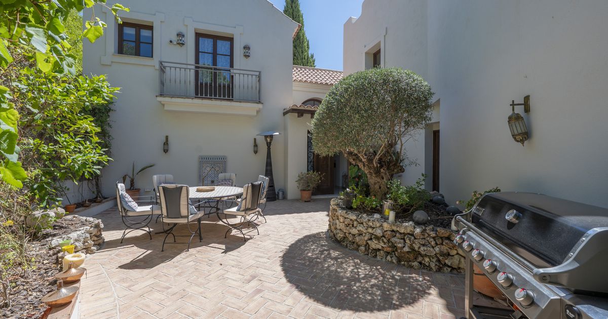 Villa i Estepona, La Resina Golf, Estepona, 4/12