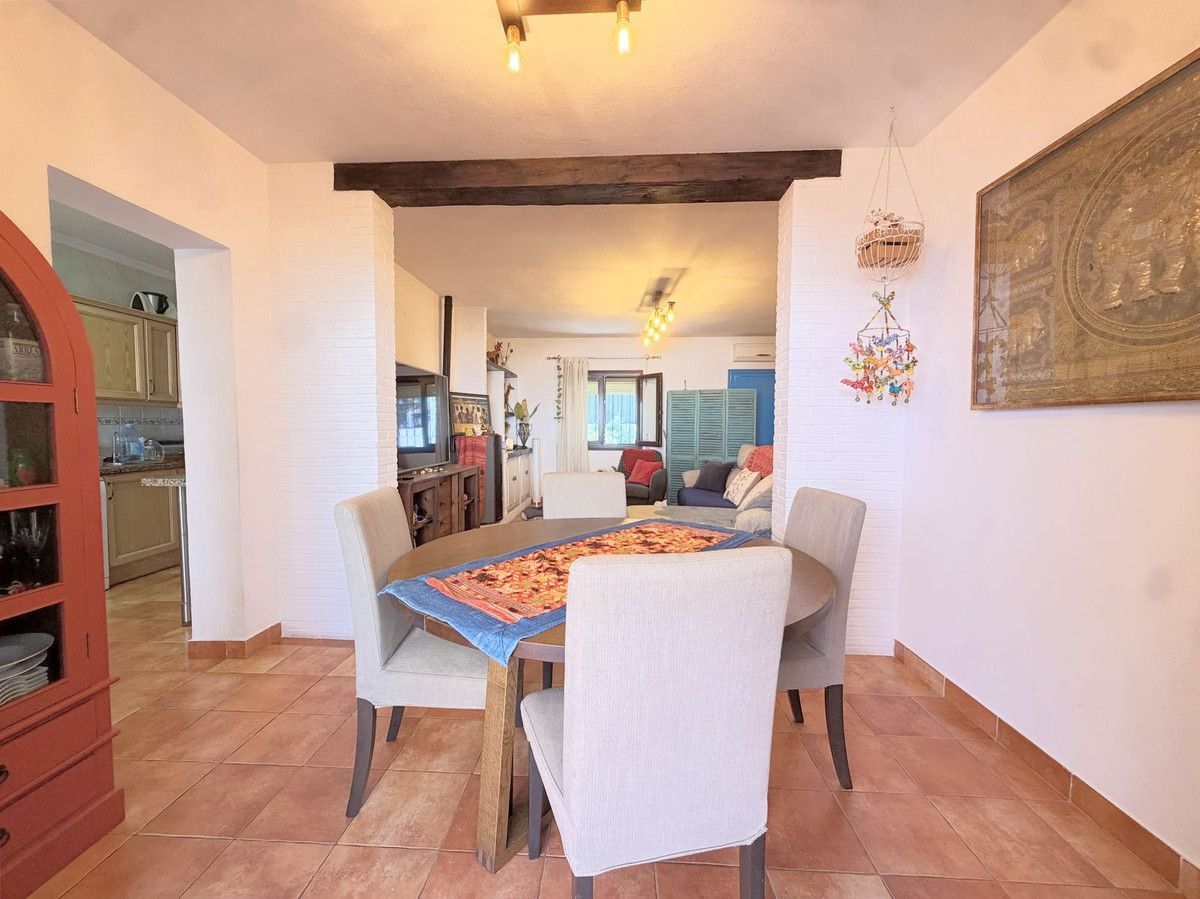 Townhouse in Benahavís, Benahavís, 12/12