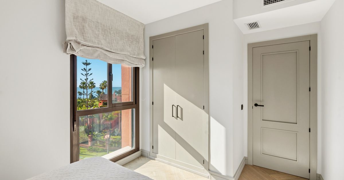Duplex Penthouse in Estepona, Beach Side New Golden Mile, Estepona, 12/12