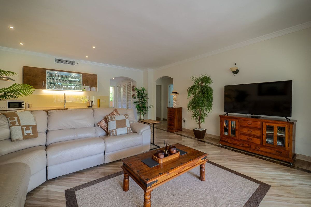 Appartement au premier étage à Elviria, Elviria, 11/12