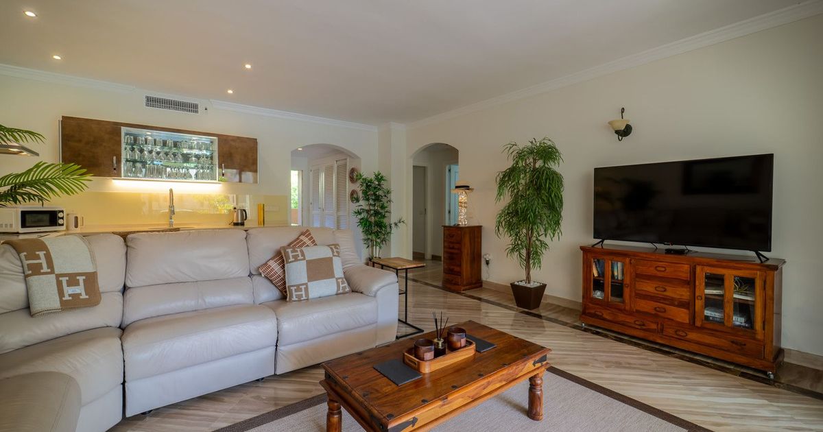 Appartement au premier étage à Elviria, Elviria, 11/12