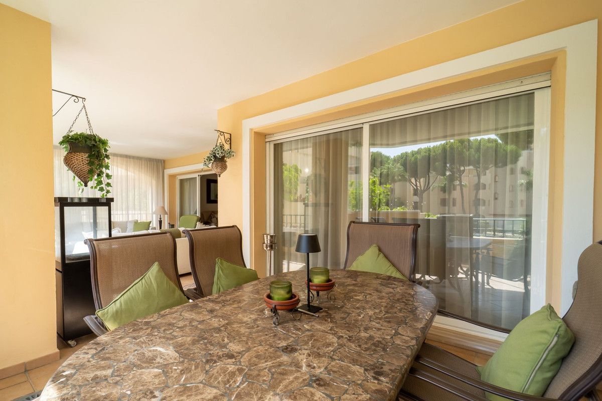 Appartement au premier étage à Elviria, Elviria, 8/12