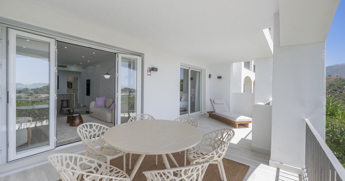 Gelijkvloers appartement in Benahavis, Altos de La Quinta, Benahavis, 6/12