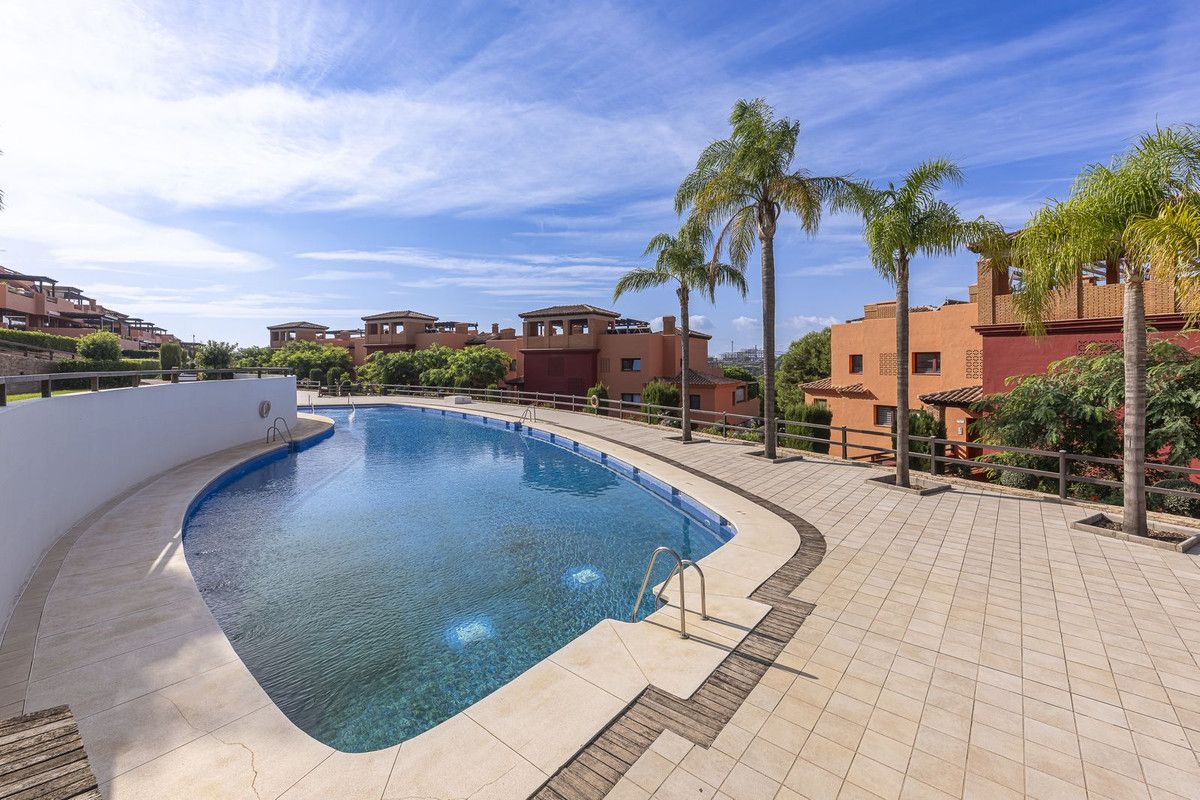 Ground Floor Apartment in Casares, Casares, 2/12