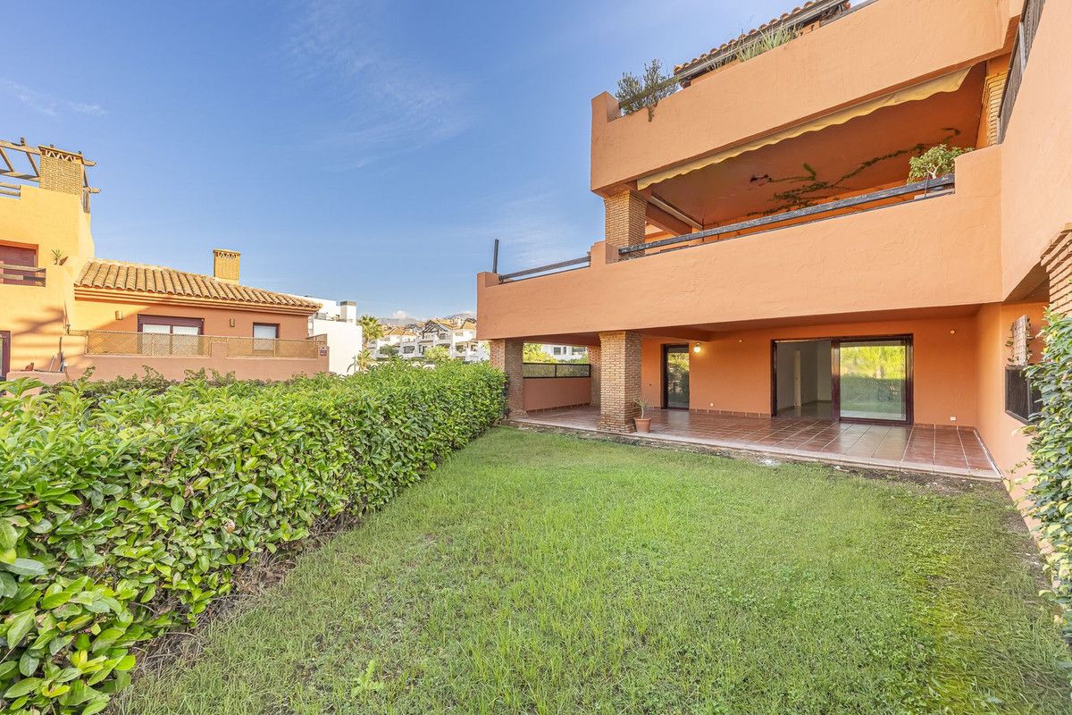Ground Floor Apartment in Casares, Casares, 3/12