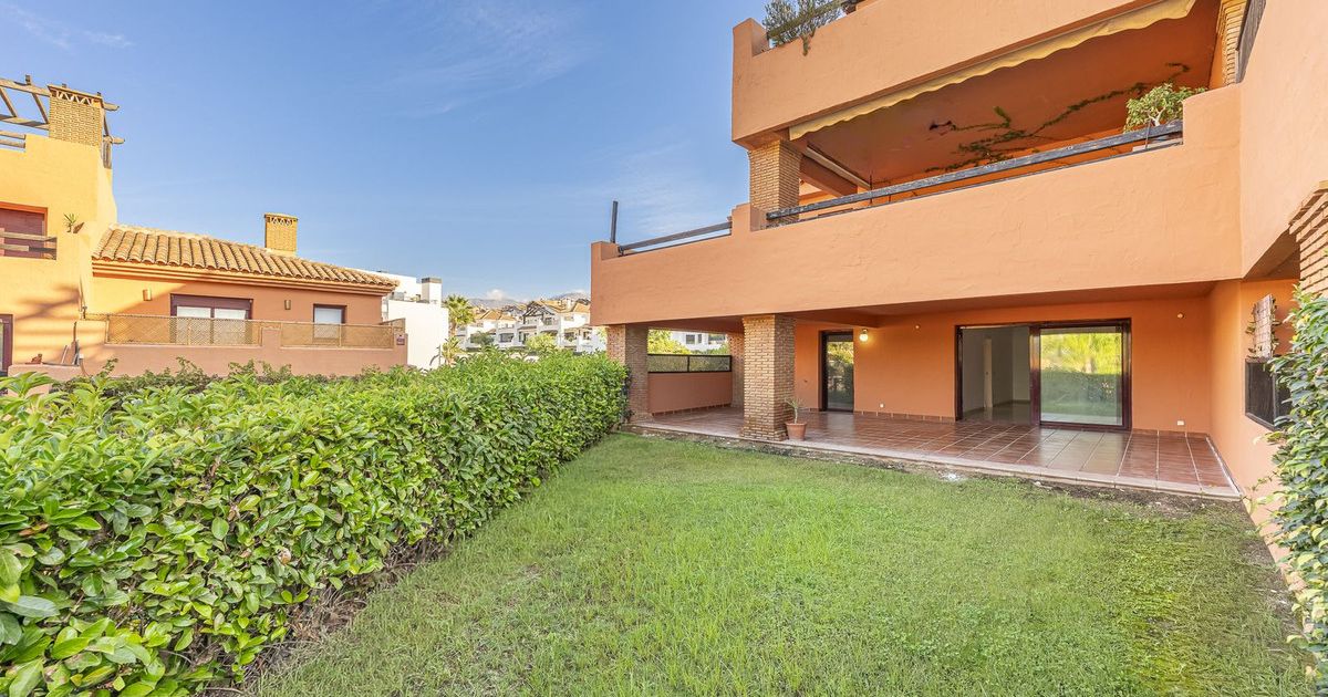Ground Floor Apartment in Casares, Casares, 3/12
