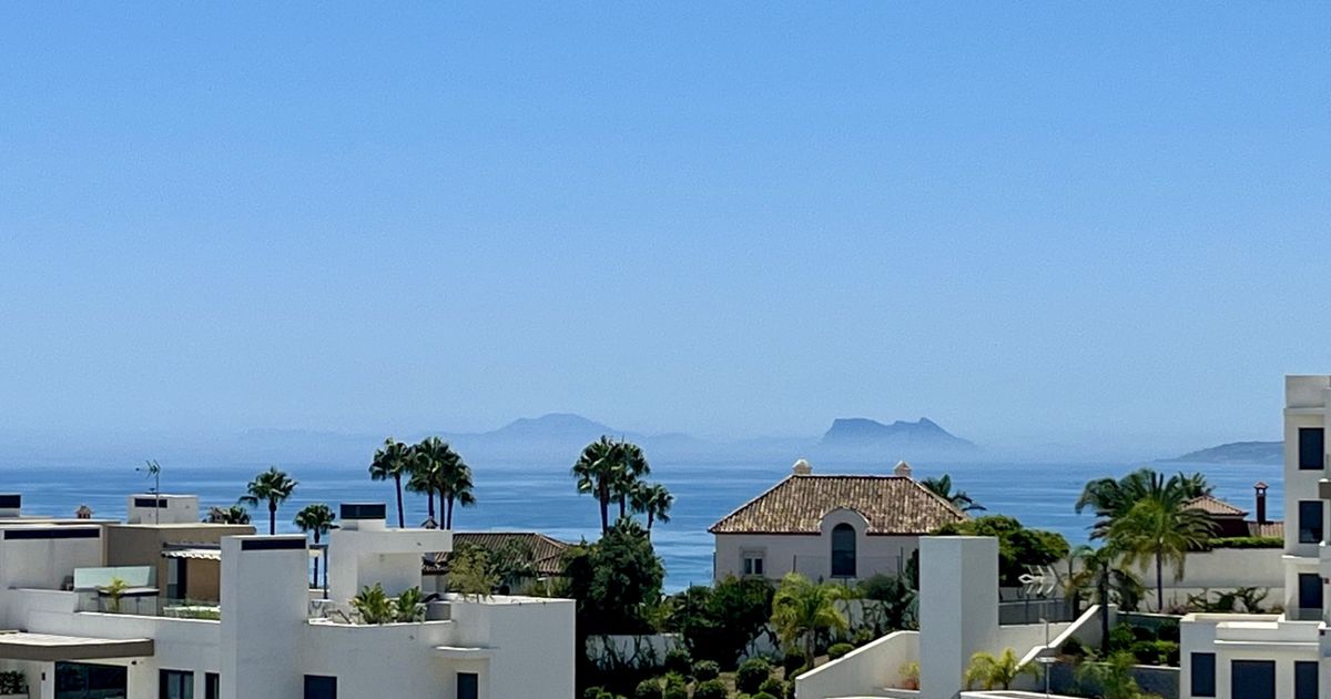 Дуплекс-пентхаус в Estepona, Las Mesas, Estepona, 2/12