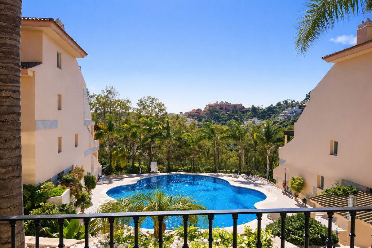 Apartamento en planta media en Nueva Andalucía, Nueva Andalucía, 1/12