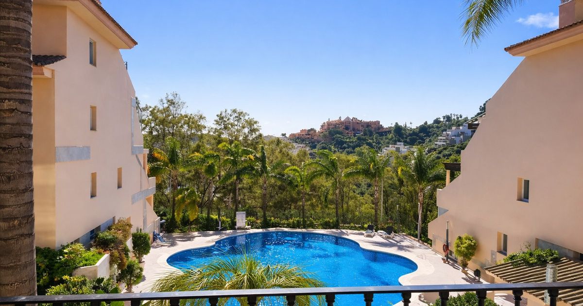 Apartamento en planta media en Nueva Andalucía, Nueva Andalucía, 1/12