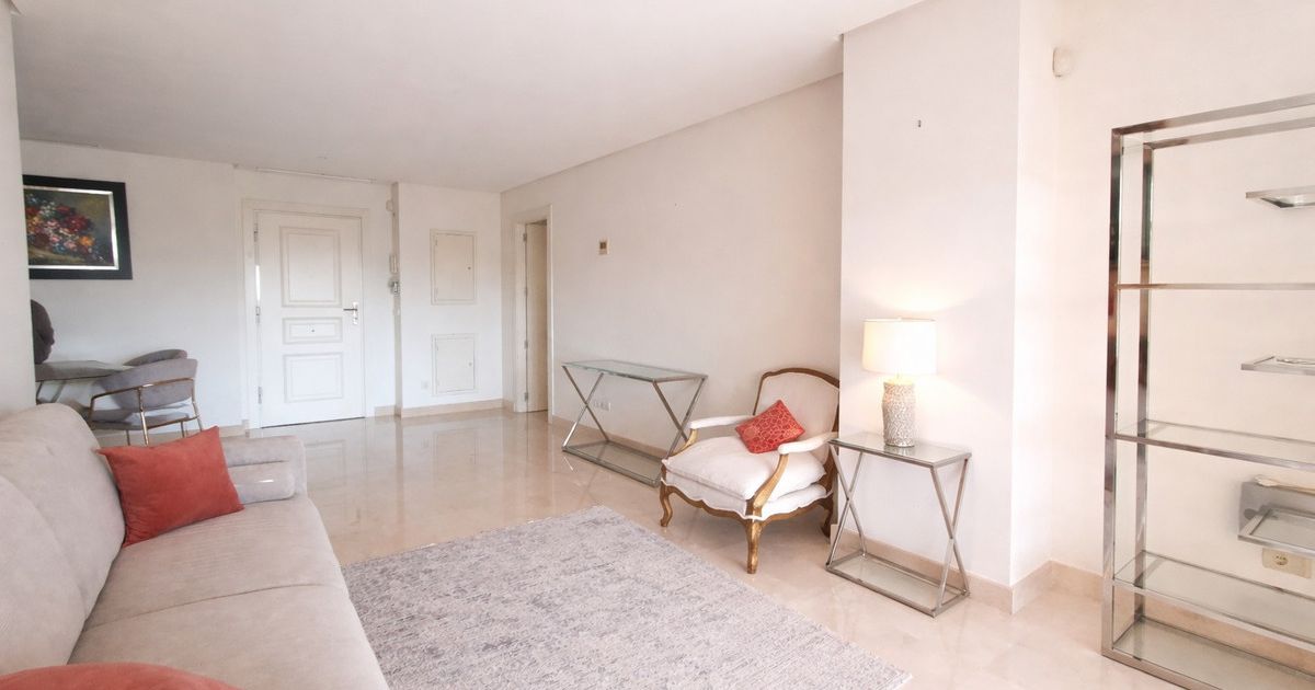 Apartamento en planta media en Nueva Andalucía, Nueva Andalucía, 9/12