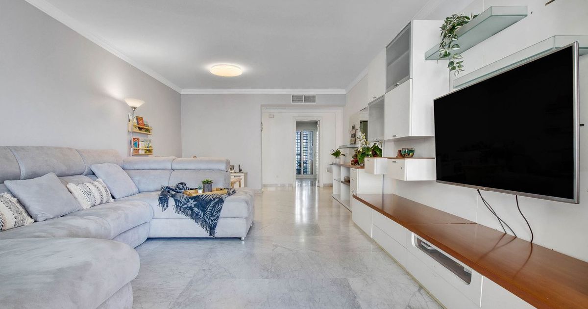 Apartamento en planta media en Torremolinos, Torremolinos, 2/12