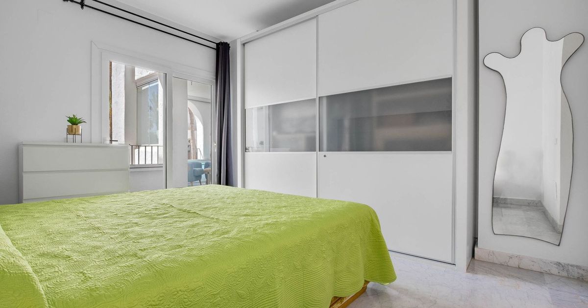 Apartamento en planta media en Torremolinos, Torremolinos, 11/12