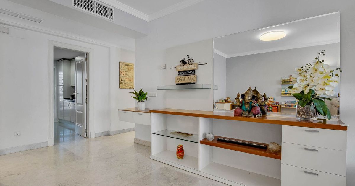 Apartamento en planta media en Torremolinos, Torremolinos, 6/12