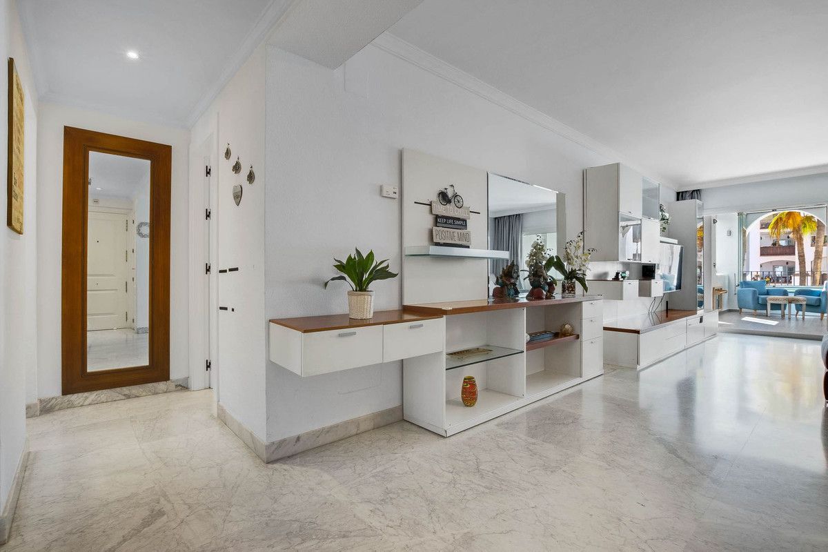 Apartamento en planta media en Torremolinos, Torremolinos, 7/12