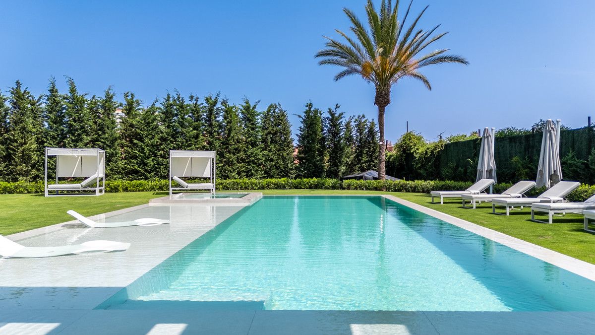 Fristående villa i Los Monteros, Los Monteros, 3/12