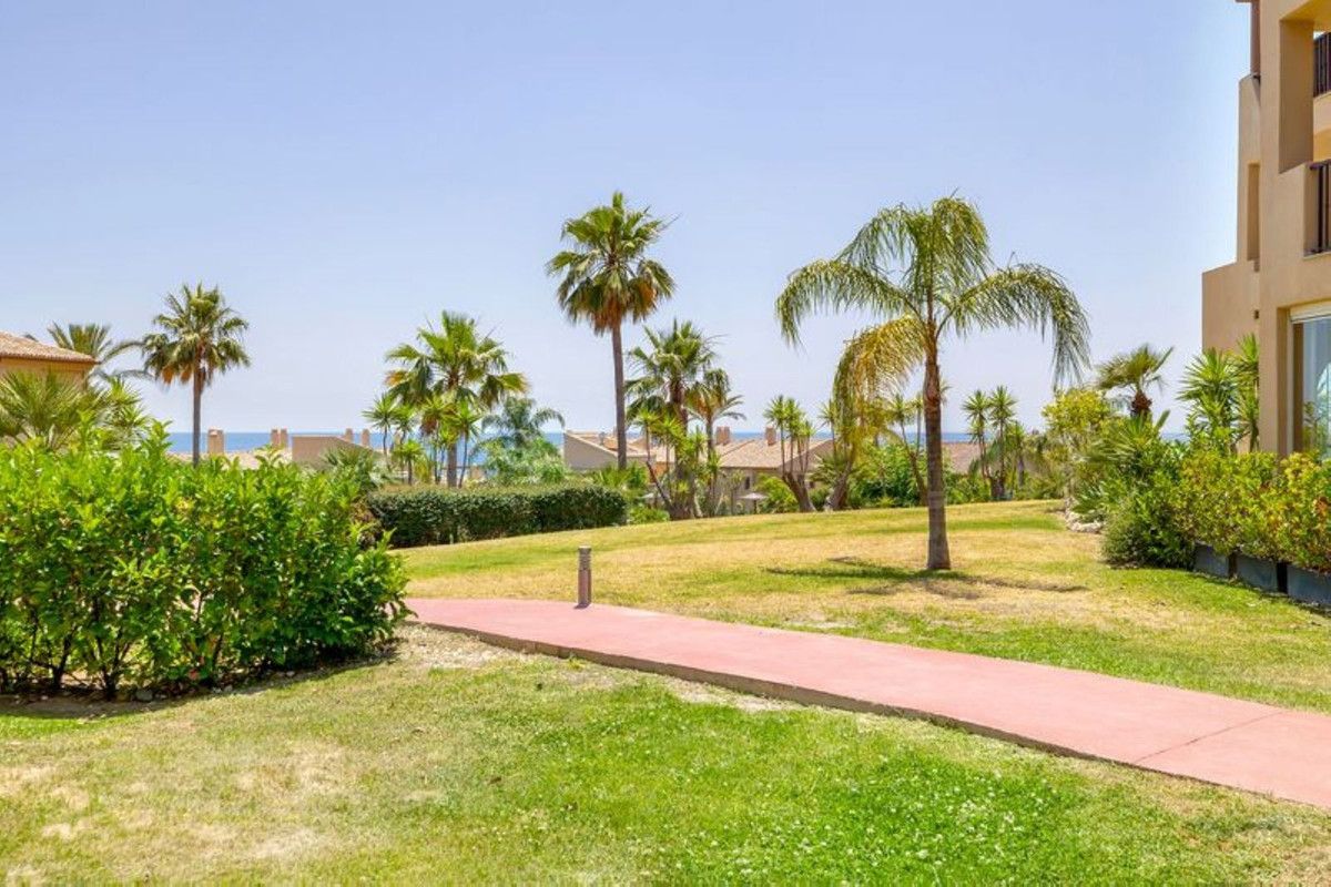 Appartement op de begane grond in Benahavís, Benahavís, 4/12