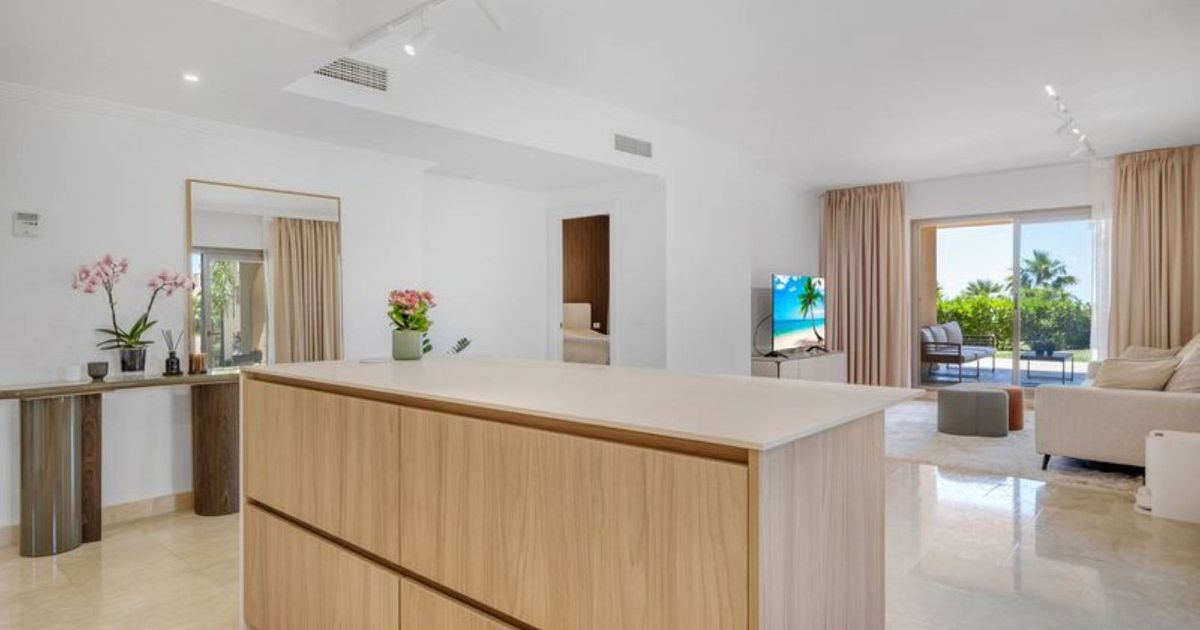 Appartement op de begane grond in Benahavís, Benahavís, 8/12