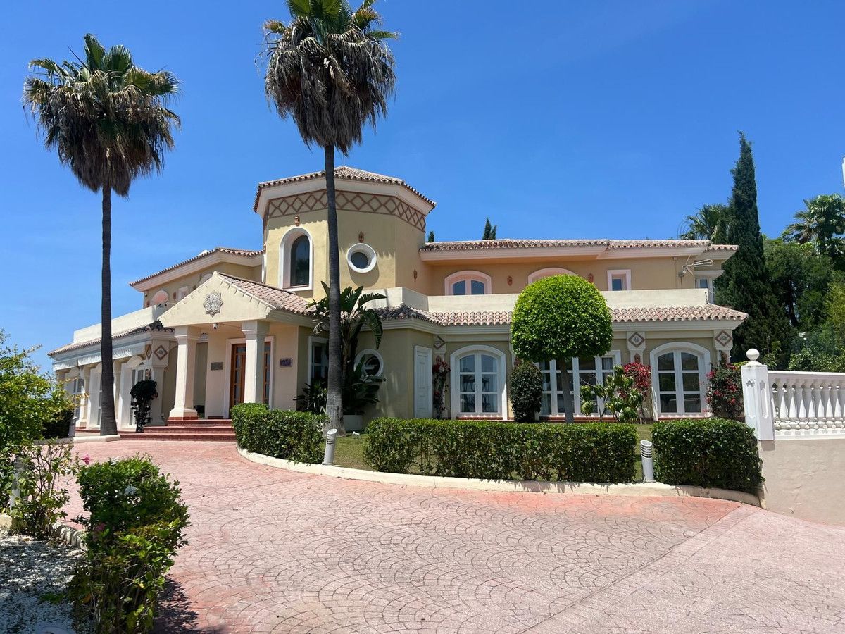 Villa Independiente en Selwo, Selwo, 5/12
