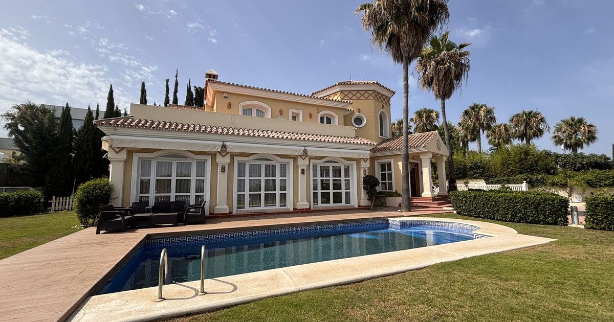 Villa Independiente en Selwo, Selwo, 7/12