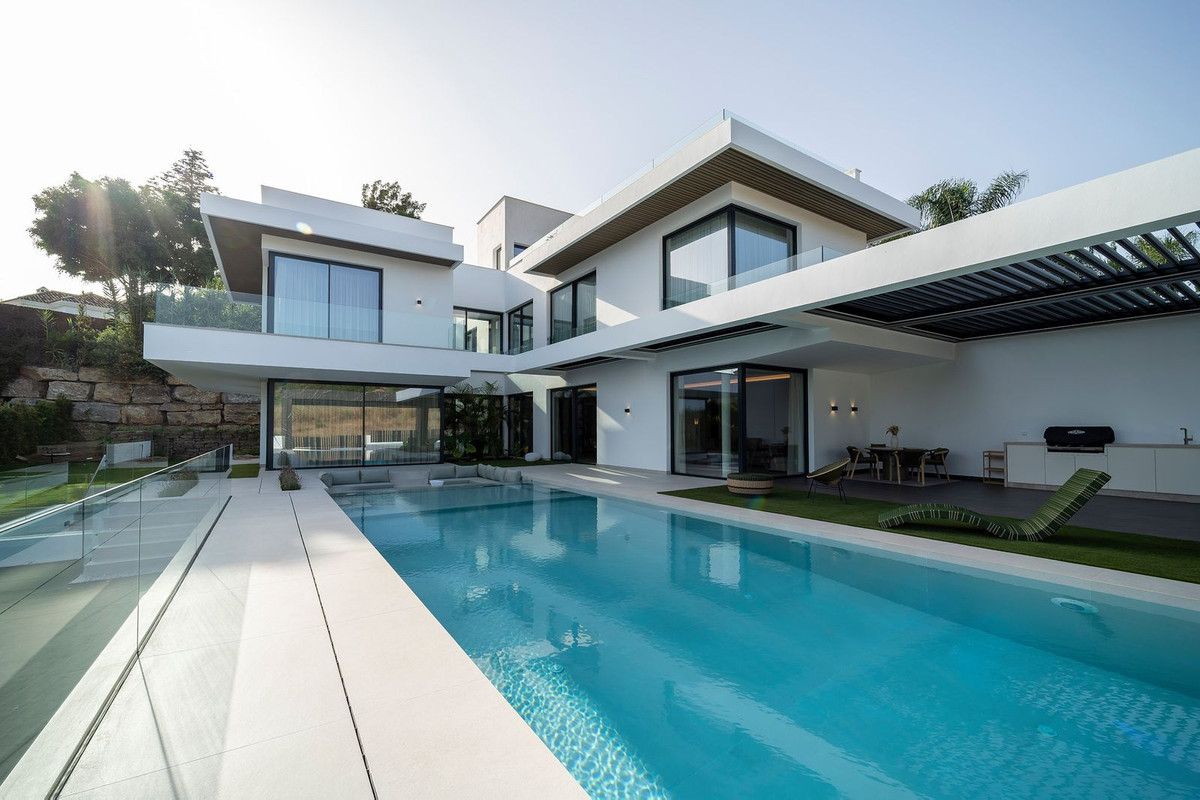 Detached Villa in El Paraiso, El Paraiso, 1/12