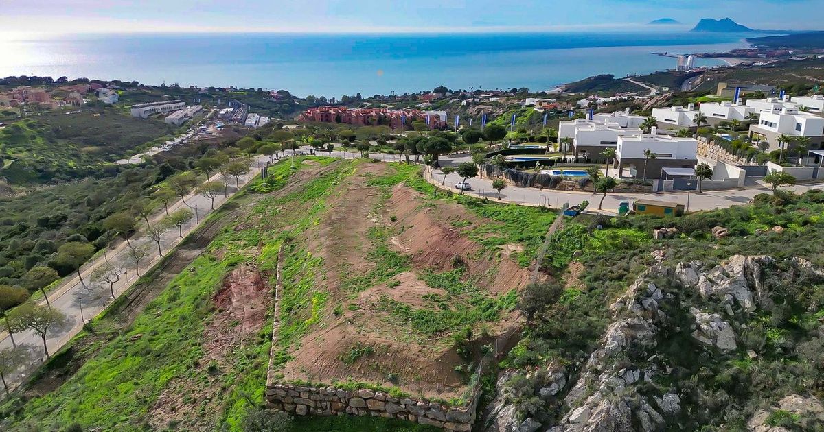 Жилой участок в Sotogrande, Sotogrande, 2/12