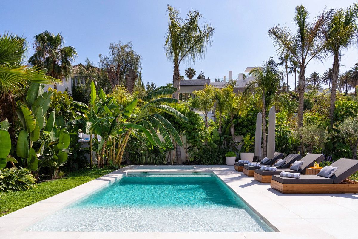 Villa in Nueva Andalucia, Nueva Andalucia, 3/12