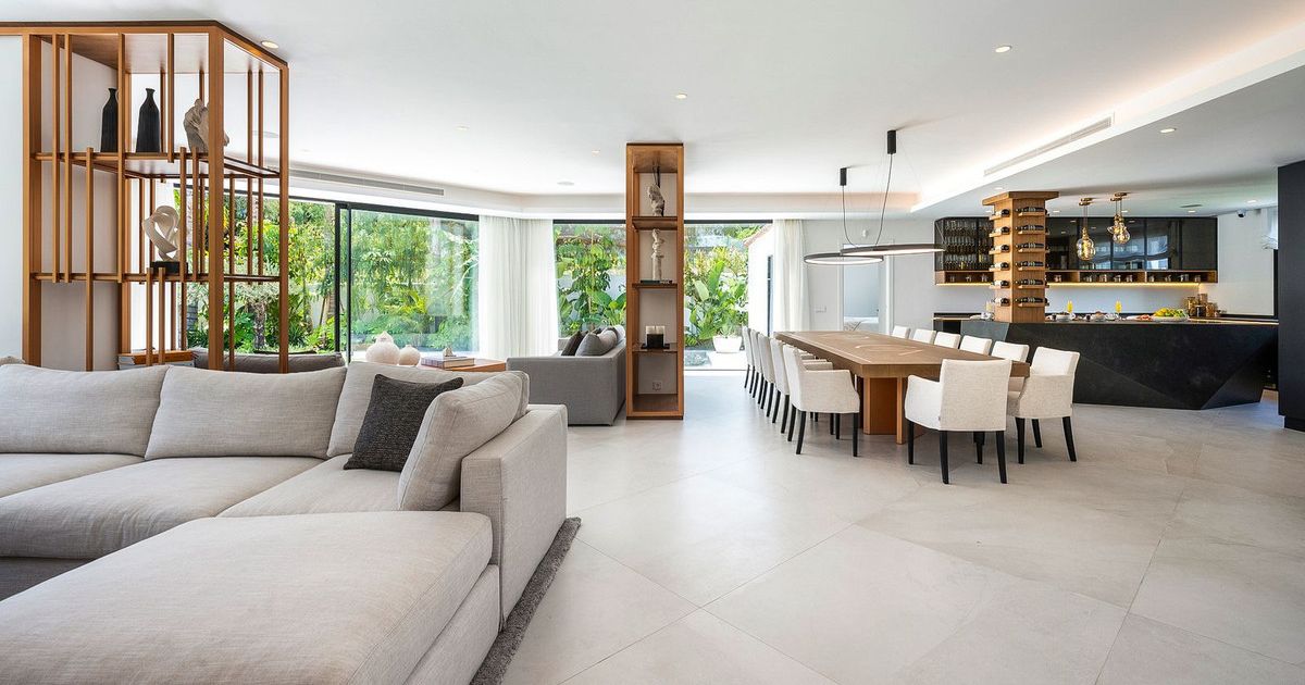 Villa in Nueva Andalucia, Nueva Andalucia, 7/12